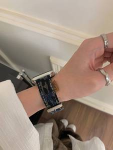 Bracelet de montre en denim imprimé léopard rétro Upro pour Apple Watch Series 10 9 8 7 6 5 SE Ultra 2, bracelet iWatch élégant et luxueux en tissu - Product Image 6
