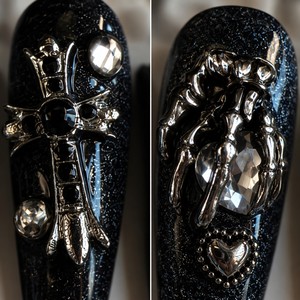Faux ongles gothiques à presser, noirs, à paillettes, en acrylique, avec strass, croix, crâne, nœud, pour festivals - Product Image 3