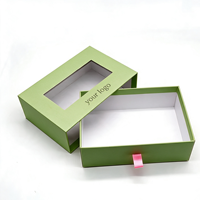 Boîte cadeau en carton personnalisée avec logo en relief, tiroir coulissant et fenêtre PVC pour bougies, cadres photo et portefeuilles
