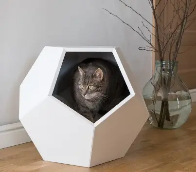 Yeni tasarım ceviz ahşap ağaç kaplamalı mdf kedi yatak mağara geometrik yan masa prim tasarımcı kedi mobilya kedi evi