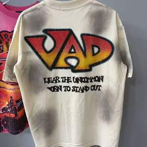 Camiseta informal de manga corta con estampado de diamantes de imitación para hombre y mujer, cuello redondo holgado, top vintage VARE ALL DAY - Product Image 3