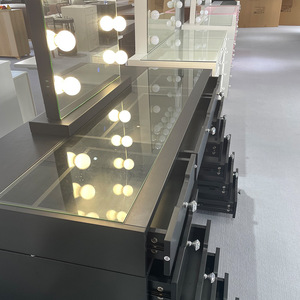 Escritorio de tocador negro moderno con espejo iluminado por LED, Bluetooth y carga USB para dormitorio - Product Image 4