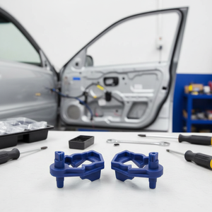 Serrure de porte en plastique (droite-gauche) pour Mercedes ML W163 - Product Image 3