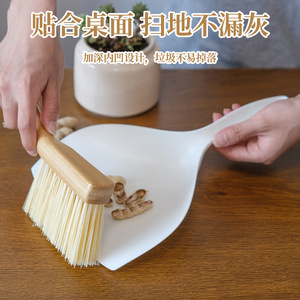 Mini escoba y recogedor de madera con cerdas suaves de fibra de coco, herramienta de limpieza de escritorio para desempolvar muebles - Product Image 2