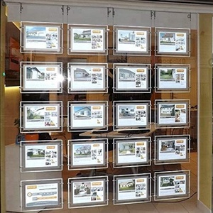 Boîte lumineuse suspendue pour vitrine immobilière, format A4 paysage, en acrylique cristal, rétroéclairée par LED, écologique, garantie 3 ans - Product Image 6