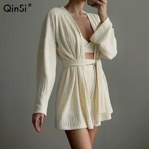 QINSI şort nedensel Nightgowns Set seksi v yaka pijama düşük kesim tankı üstleri kıyafeti uzun kollu bayanlar pijama 3 parça Suit
