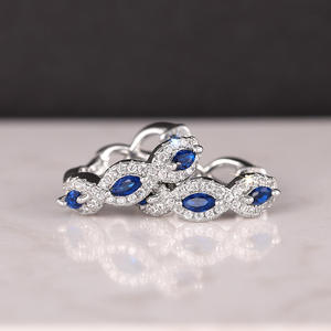 Pendientes de Aro de Oro Blanco E3407 con Zafiro, Corte Marquesa, Engaste de Garra, Joyería Fina Clásica para Mujer - Product Image 6