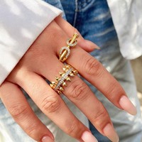 Minone – Ensemble bague et bracelet vintage géométrique à rivets pour femme, plaqué or 18 carats, laiton avec accents en strass – Luxe de niche, best-seller