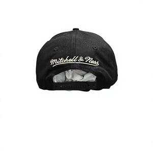 Casquette de baseball à visière plate A&T de Caroline du Nord, ajustable avec fermeture snapback, pour fans de sport universitaires, casquette structurée, style streetwear décontracté - Product Image 4