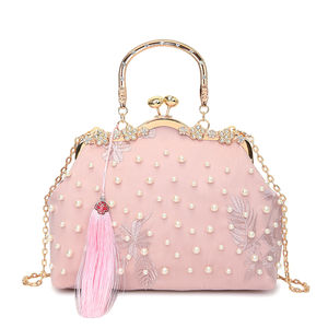 Bolso de Noche para Mujer de Poliéster Suave de Alta Calidad con Diseño de Conchas, Decoraciones de Perlas y Correa de Cadena. Modelo 3011 - Product Image 5
