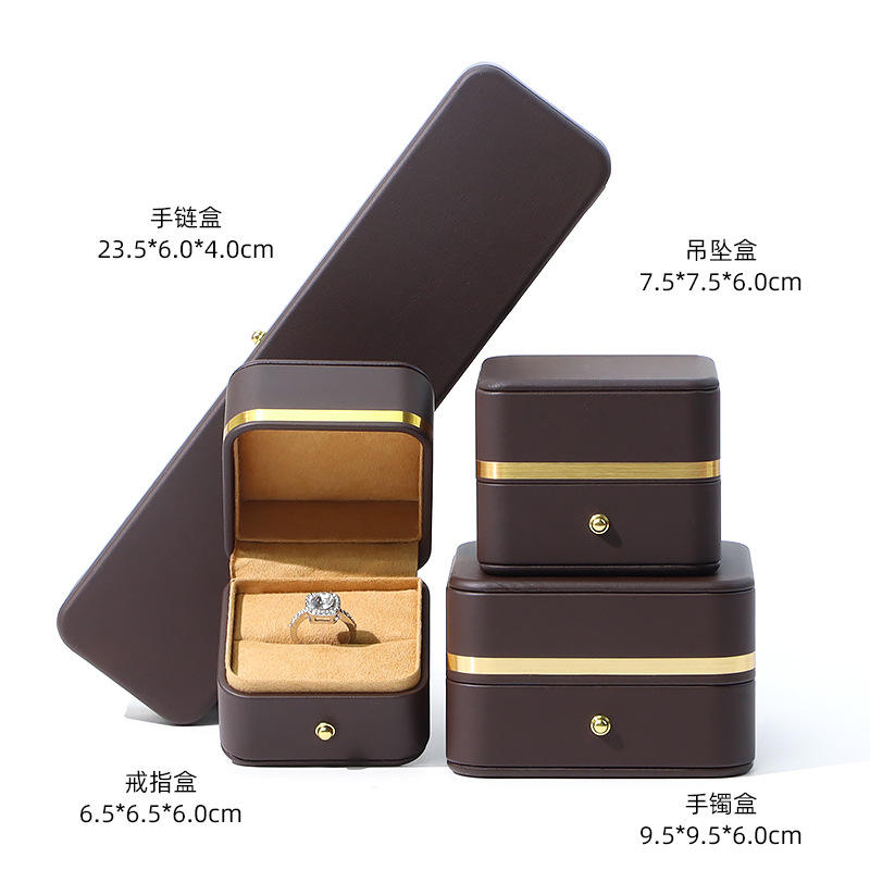 สีน้ำตาล