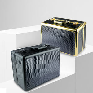 <span class=keywords><strong>Maletín</strong></span> <span class=keywords><strong>Profesional</strong></span> <span class=keywords><strong>de</strong></span> Barbería Caja <span class=keywords><strong>de</strong></span> Herramientas Multifunción <span class=keywords><strong>de</strong></span> Aluminio Rígido con Cerradura <span class=keywords><strong>de</strong></span> Llave para Viaje - Product Image 4