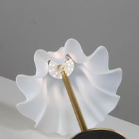 Lampe de table LED portable de luxe en métal avec contrôle tactile, intensité réglable, sans fil, rechargeable sur batterie pour chambre, restaurant, hôtel, bar