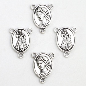 Plata antigua Divina Misericordia Hermana Faustina Rosario Centro de mesa Medalla de metal religioso Técnica de fundición y chapado - Product Image 3