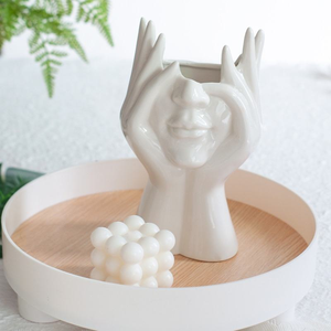Vase à fleurs en céramique blanche de style nordique moderne, en forme de visage féminin, <span class=keywords><strong>buste</strong></span> demi-corps, sculpture féministe, objet d'art - Product Image 1
