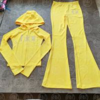 Setelan Olahraga Wanita Berkualitas Tinggi dengan Logo Kustom, Jaket Hoodie Ritsleting Ketat dan Celana Pendek Lipat 2 Potong