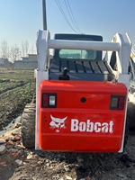 Offre Spéciale : Chargeuse compacte d'occasion Bobcat S300, Chargeuse polyvalente, Chargeuse sur pneus Cat, Machine d'usine, Faible nombre d'heures de fonctionnement