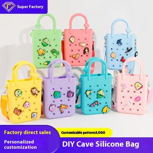 Sac de rangement pour <span class=keywords><strong>téléphone</strong></span> à bandoulière en silicone à sangle unique de style vintage avec bouton géométrique pour les vacances à la plage - Product Image 3