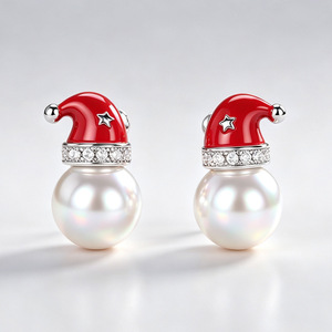 Orecchini a perno con cappello di Natale da donna, design invernale per le feste, accessori per l'orecchio da indossare tutti i giorni - Product Image 2