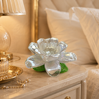 Porte-bougie en verre transparent Lotus, porte-bougie artisanal en forme de fleur avec feuilles vertes pour la décoration de table à la maison
