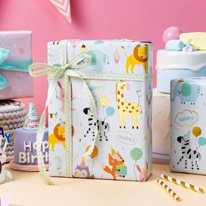 Papel de regalo neutro para baby shower, rollo de papel con diseños coloridos de animales de dibujos animados, impresión a doble cara, personalizable - Product Image 1