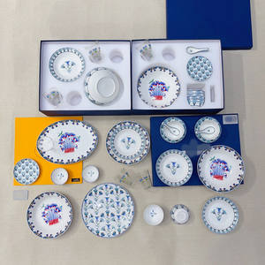 Ensemble de dîner en porcelaine osseuse de style européen coloré avec assiette en porcelaine à motif végétal en céramique - Product Image 2