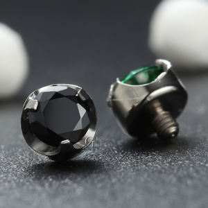 Giometal ASTM F136 titanio básico internamente roscado facetado garra conjunto Cubic Zircon final Tragus Conch labio Piercing joyería - Product Image 4