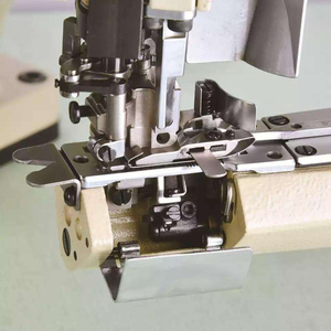 จักรเย็บผ้าอินเตอร์ล็อคแบบคอมพิวเตอร์ รุ่น 740D-452-02R แบบเตียงทรงกระบอกขนาดเล็ก สำหรับงานเย็บทั่วไป - Product Image 3