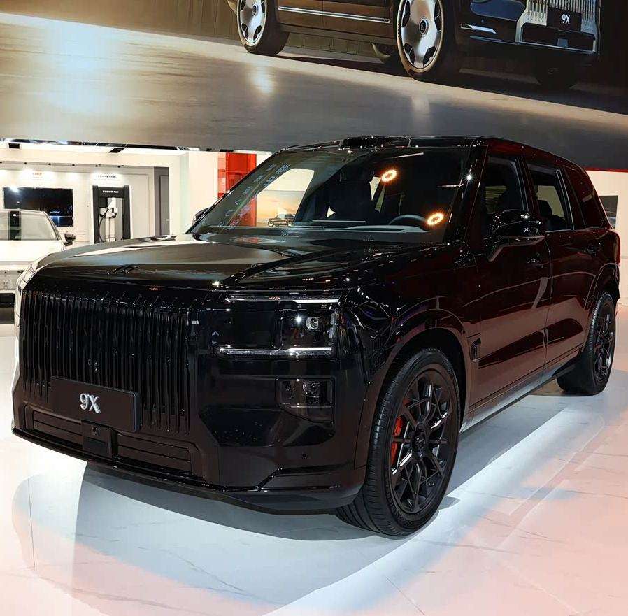 zeekr-9x-2025-edition-black-version-electric-suv-with-70kwh-battery
