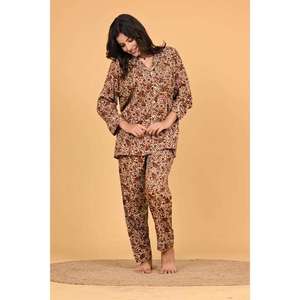 Conjunto de Pijama Estampado para Mujer, Ropa de Dormir Suave, Cómoda y Ligera, Ropa Casual para Estar en Casa, Conjunto de Dos Piezas - Product Image 4