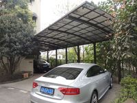Cochera para Autocaravanas con Estructura Metálica Resistente y Toldo Impermeable para Estacionamiento de Vehículos Grandes