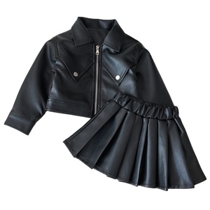 Ensemble en <span class=keywords><strong>cuir</strong></span> PU pour filles, style coréen chic, veste de motard, <span class=keywords><strong>jupe</strong></span> plissée, 2 pièces pour enfants, vêtements de mode pour tout-petits noirs - Product Image 1