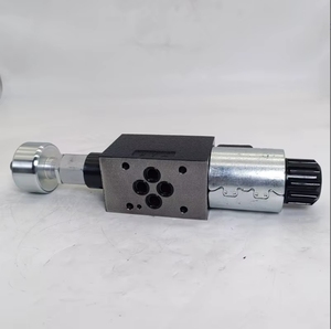 Remplacement du contrôleur directionnel D1VW001CNJEE93XG013 par le D1VW002ENJEE93XG013 hydraulique D1VW030BNJEE93XG013 - Product Image 6