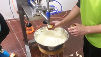 Déposant à piston unique pour gâteaux et autres produits pour le remplissage quantitatif Décoration de surface Revêtement de surface Remplissage sandwich