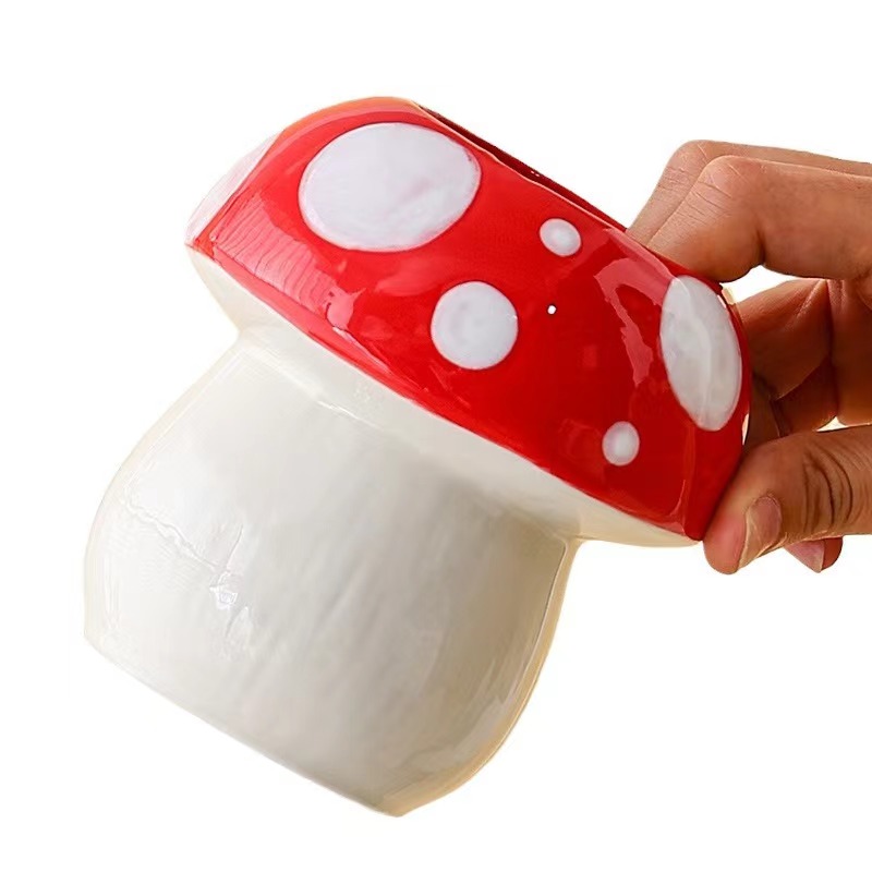 Champignon rouge sur fond blanc | Vecteur Premium