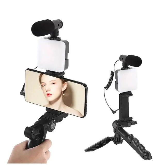 Factory Supply Phone Vlog Selfie Stick Mini Photography Light Video Conference Short Video Live Broadcast Fill Tripod Photo Kit