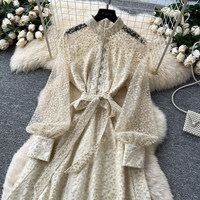 Robe élégante pour femmes WIWT, beige, en dentelle, col montant, manches longues, coupe évasée, décontractée, avec ceinture à la taille, pour un usage quotidien, robes pour femmes