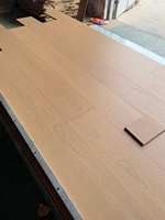 Plancher en bois massif d'ingénierie en chêne européen de qualité supérieure AB multicouche pour chauffage par le sol