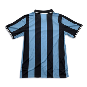 เสื้อฟุตบอลลายทางสไตล์เรโทรคลาสสิก แบบซับลิเมชั่น ผลิตจากโพลีเอสเตอร์ 100% แห้งเร็ว ระบายอากาศได้ดี - Product Image 3