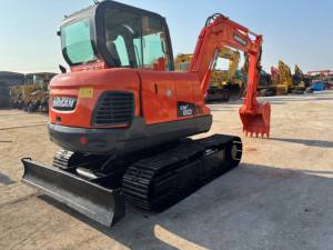 Excavadora sobre orugas Doosan DX60 2023 modelo 95% nuevo bajo horas segunda mano Corea Original con bomba de engranajes rodamiento buen motor - Product Image 3