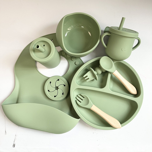 Juego de 9 piezas de vajilla de silicona para bebés, con baberos, platos y cuencos con ventosa, ideal para la alimentación y destete de bebés. ¡Gran oferta! - Product Image 2
