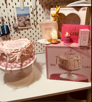 Jeu de société Squishy personnalisé en forme de gâteau à la fraise à récupération lente, jouet anti-stress de luxe pour l'été, jouet sensoriel parfumé de qualité alimentaire, ornement de bureau
