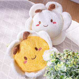 Venta caliente Ins Plush Fuzzy Bumble Bee Animal relleno hogar Decoración sofá suave <span class=keywords><strong>Anime</strong></span> abeja con flor almohada juguete - Product Image 6