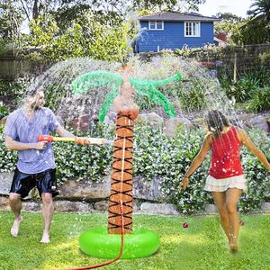 Arroseur gonflable en forme de palmier avec pistolet à eau, jouet aquatique tropical d'extérieur - Product Image 1