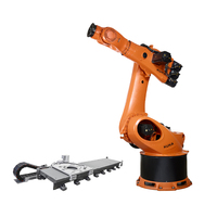 Bras robotique industriel robuste KUKA KR 340 R3330, charge utile de 340 kg, 6 axes, pour la manutention, l'assemblage et l'usinage dans l'industrie automobile