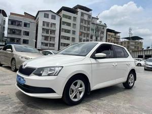 <span class=keywords><strong>Skoda</strong></span> <span class=keywords><strong>Fabia</strong></span>, août 2016, moteur 1,4 litre, transmission <span class=keywords><strong>automatique</strong></span> - Product Image 2