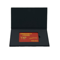 Boîte cadeau en carton noir rigide en forme de livre avec logo personnalisé pour cartes VIP