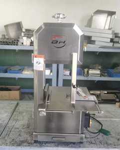 เครื่องเลื่อยเนื้อและกระดูกแช่แข็งแบบใหม่เครื่องเลื่อยเหล็กกล้าคาร์บอนกึ่งอัตโนมัติปรับความหนาได้สำหรับการตัดเนื้อและกระดูก - Product Image 5