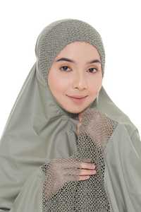 Conjunto de ropa de oración para mujeres musulmanas, conjunto de ropa de satén de rayón con bordado de Ramadán personalizado, moda prémium, Telekung - Product Image 6