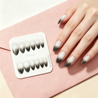 Faux ongles à presser de style designer, tendance Instagram, forme amande, en ABS, longueur moyenne, avec paillettes dégradées, couvrance totale, vente en gros